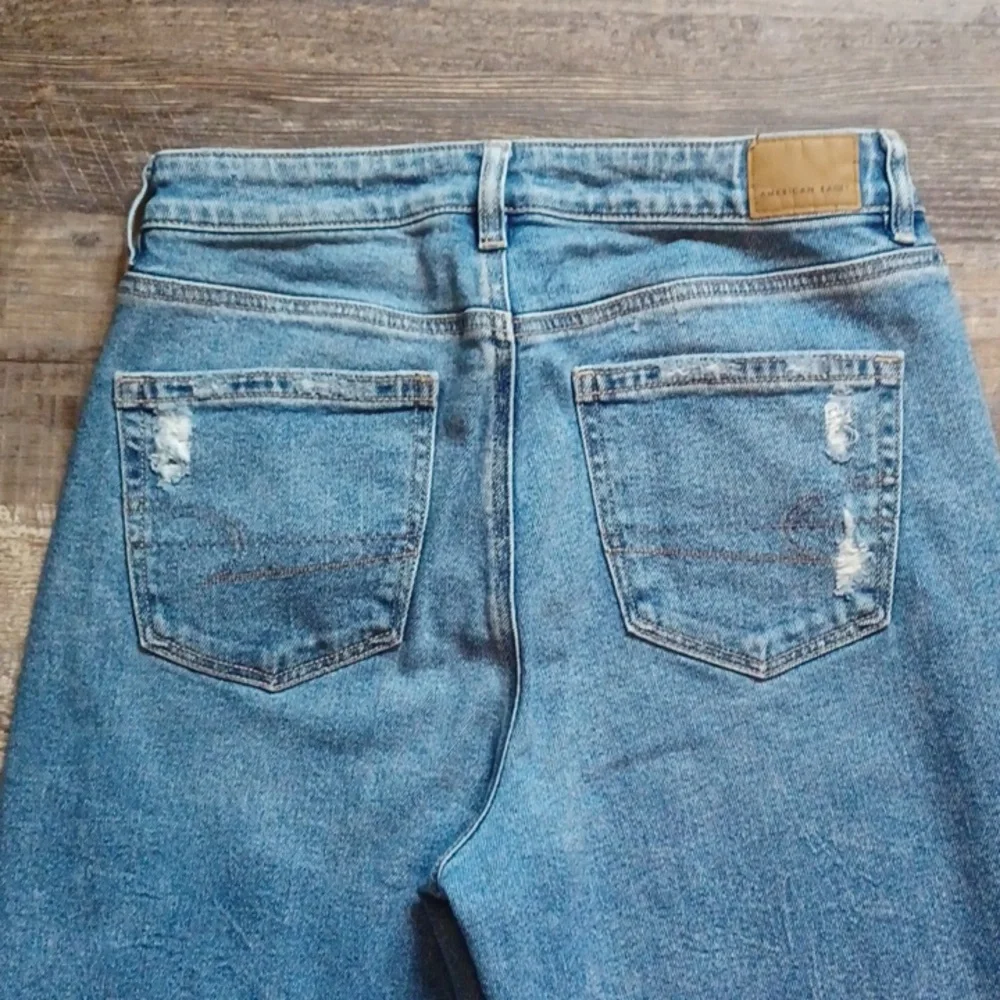American Eagle Mom Straight Jean - Picture 6 of 9